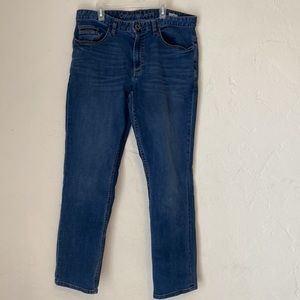 Calvin Klein jeans men’s slim 34 x 30 large back pockets with stitches. Unisex.